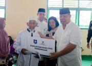 Tebarkan Kebaikan di Bulan Ramadan, Gubernur Hidayat Arsani Salurkan Zakat BAZNAS di Desa Penyamun