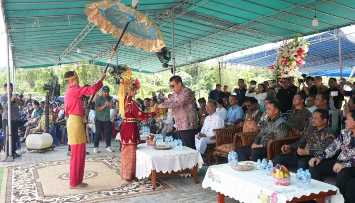 Resmikan Gereja Katolik Santo Yohanes Pemandi Stasi Baturusa, Gubernur Hidayat Arsani Gaungkan Harmoni dan Persatuan Babel