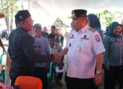 Pasang Life Jacket ke Nelayan, Gubernur Hidayat Arsani Tekankan Budaya Siaga Bencana